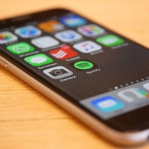 I got a 6+ the phone just sits there